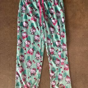 Green hello kitty christmas pajama